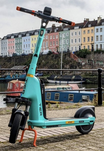 Bild på en Tier 6 elsparkcykel